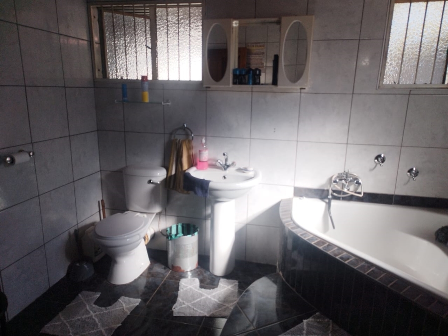 4 Bedroom Property for Sale in Sasolburg Ext 12 Free State